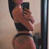 larxoxoxo from onlyfans