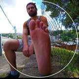 bruno.big.feet.free from onlyfans
