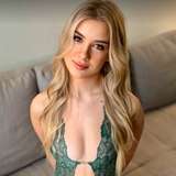 sophiialove from onlyfans