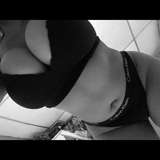honeeey27 from onlyfans